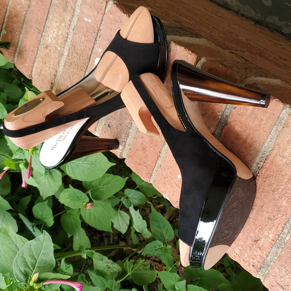 Taryn Rose peep toe heels - Picture 8 of 8